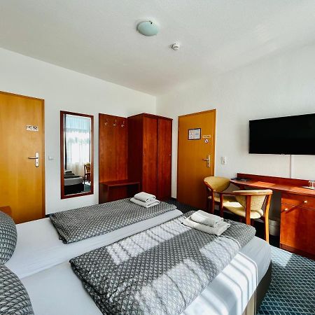 Hotel-Pension "Petridamm" Росток Экстерьер фото