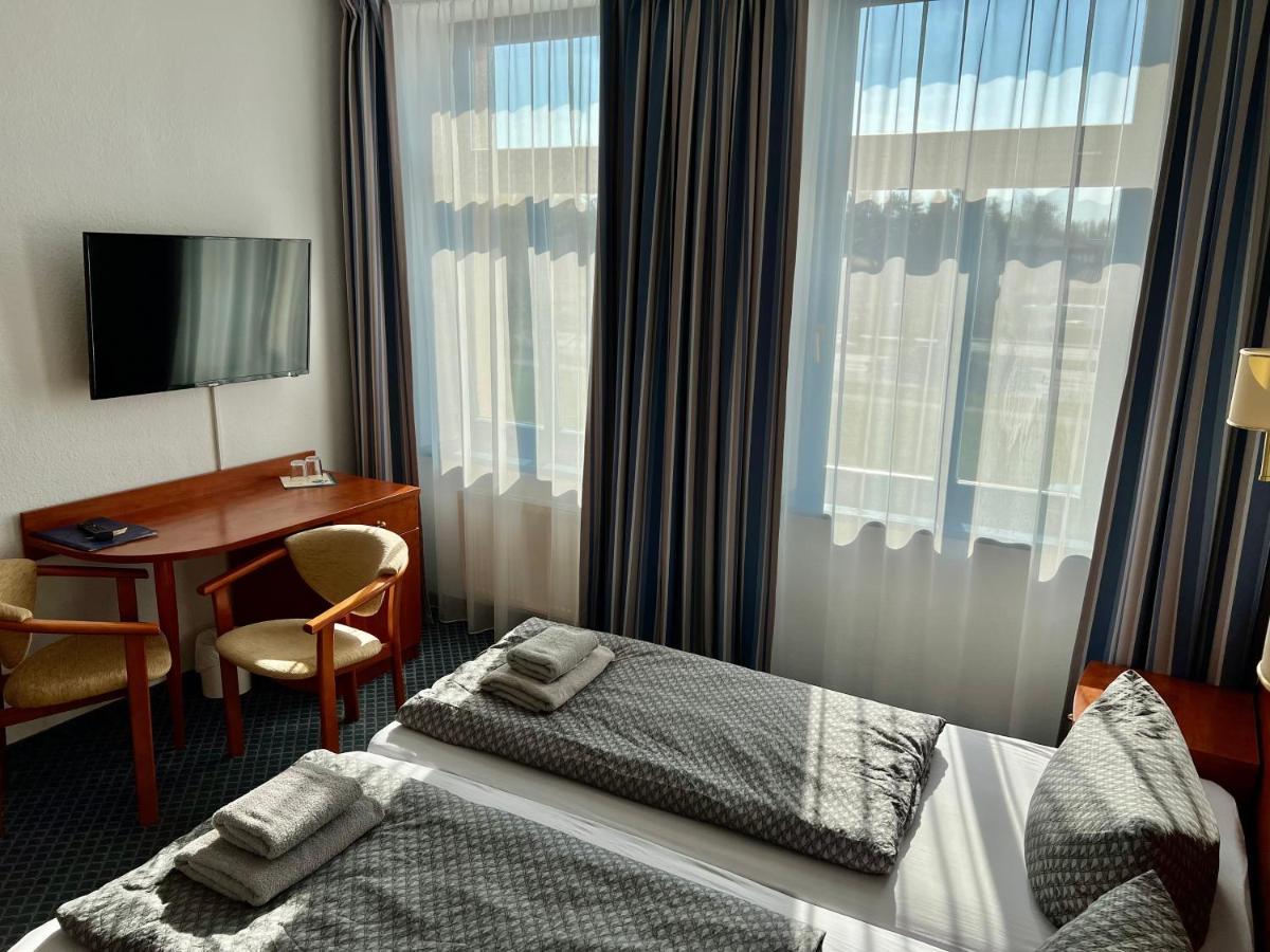 Hotel-Pension "Petridamm" Росток Экстерьер фото