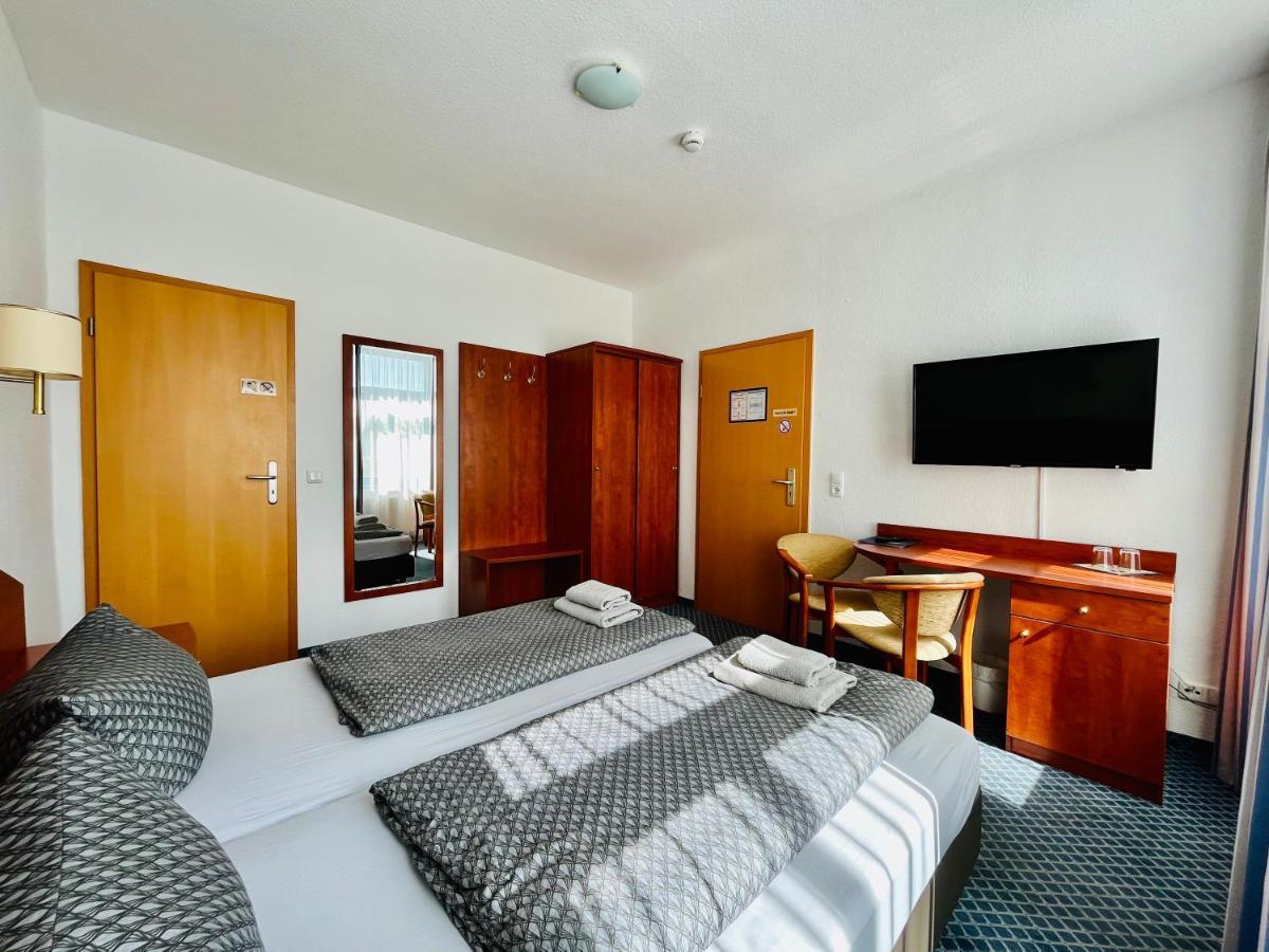 Hotel-Pension "Petridamm" Росток Экстерьер фото