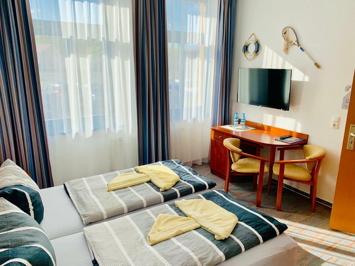 Hotel-Pension "Petridamm" Росток Экстерьер фото