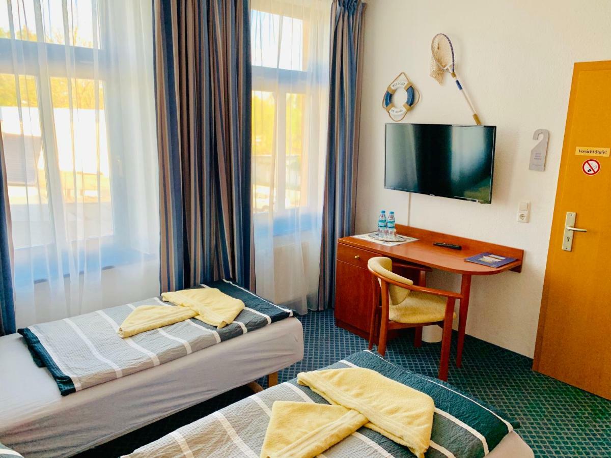 Hotel-Pension "Petridamm" Росток Экстерьер фото