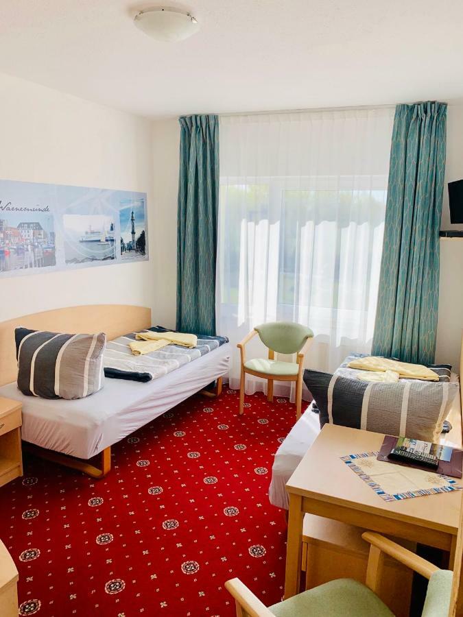 Hotel-Pension "Petridamm" Росток Экстерьер фото