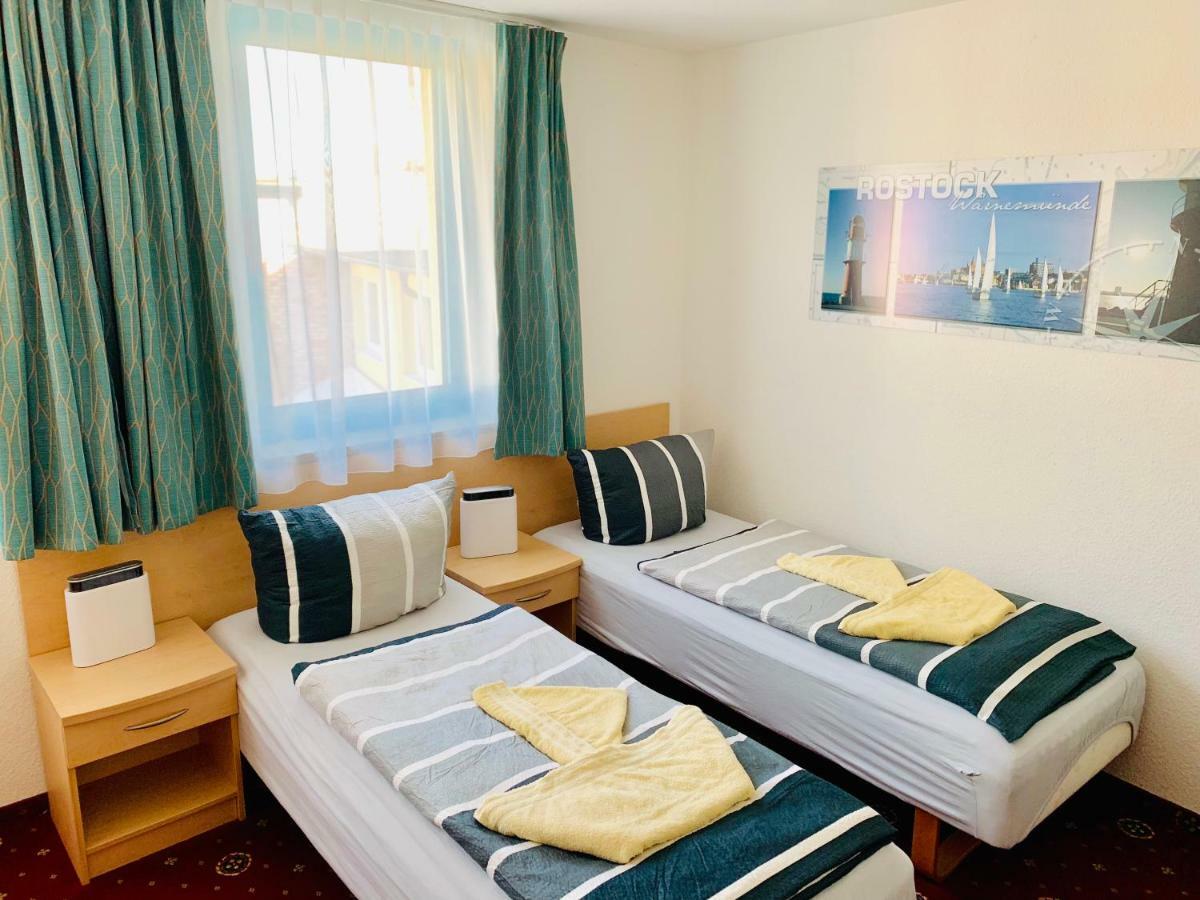 Hotel-Pension "Petridamm" Росток Экстерьер фото